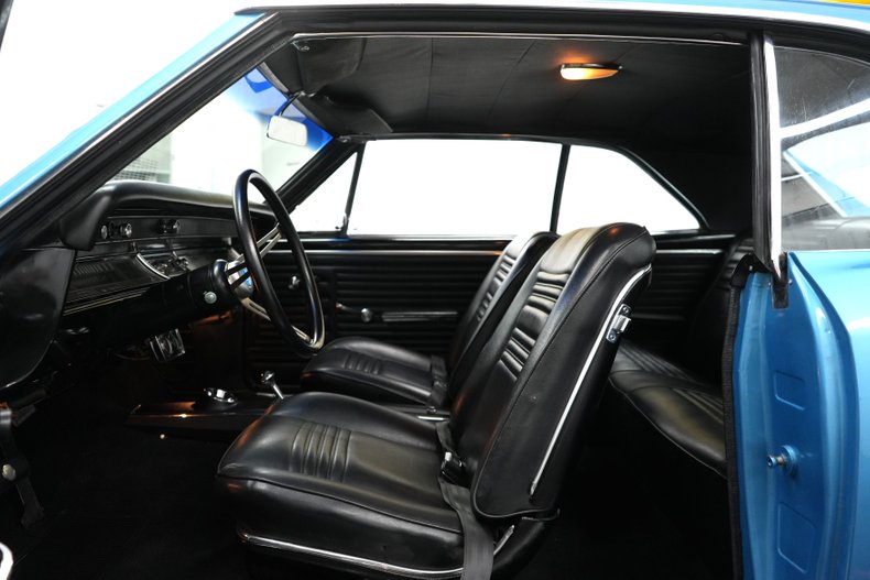 Unknown-Chevelle-ss-1967-Marina-Blue-Black-33