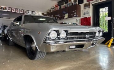 Unknown-Chevelle-ss-1969-Silver-black-11