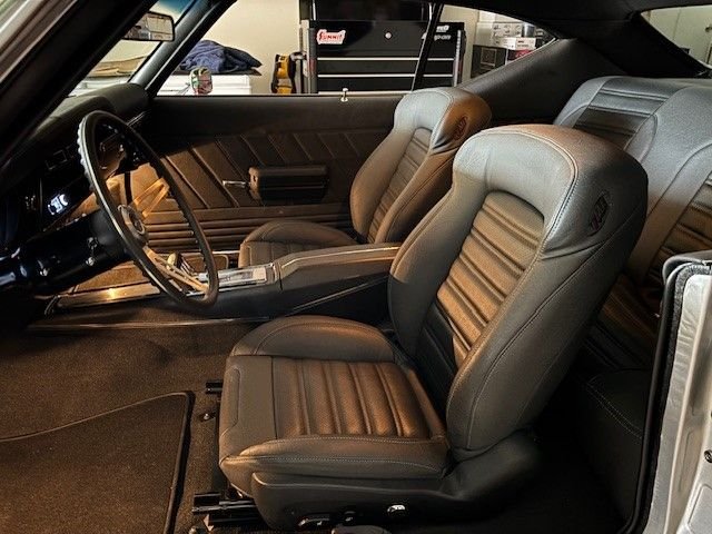 Unknown-Chevelle-ss-1969-Silver-black-9