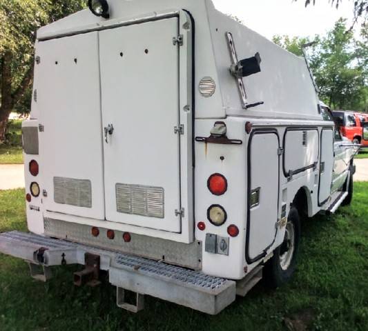 Unknown-Chevroelt-3500-1988-white-2