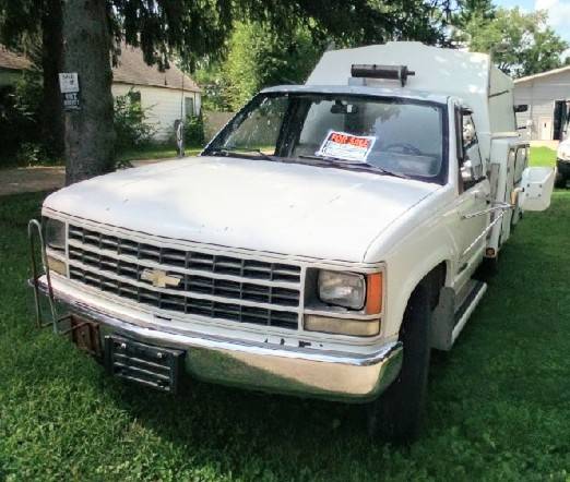 Unknown-Chevroelt-3500-1988-white