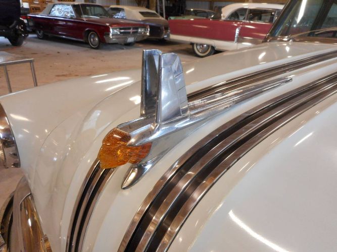 Unknown-Chieftain-1953-Blue-3