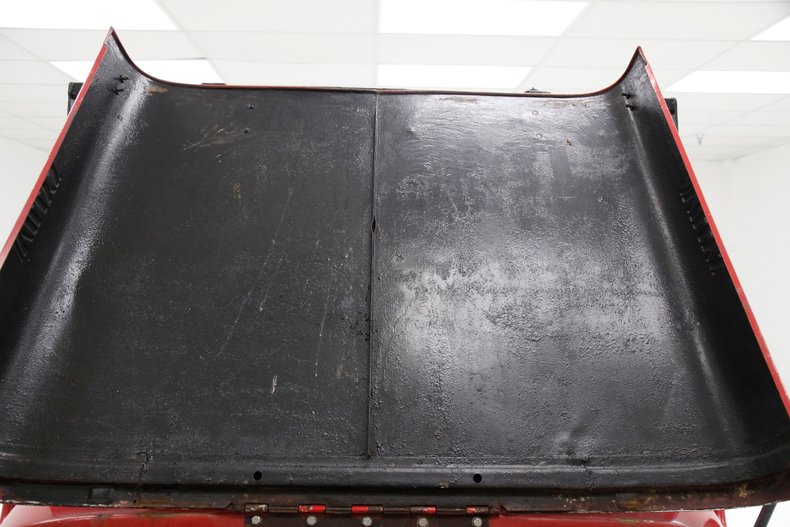 Unknown-Cj2a-1947-Red-Black-1