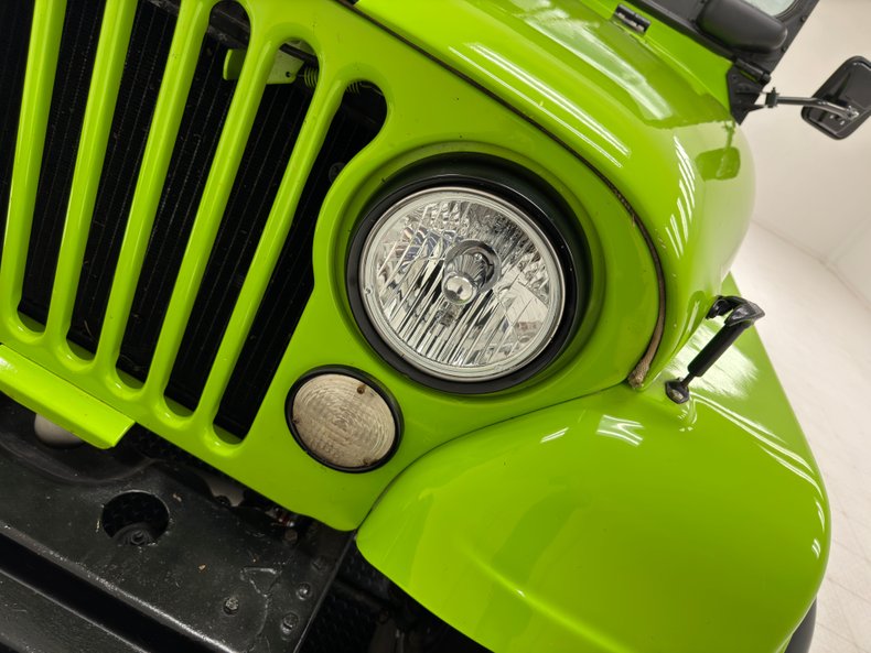Unknown-Cj5-1973-Neon-Green-Black-14