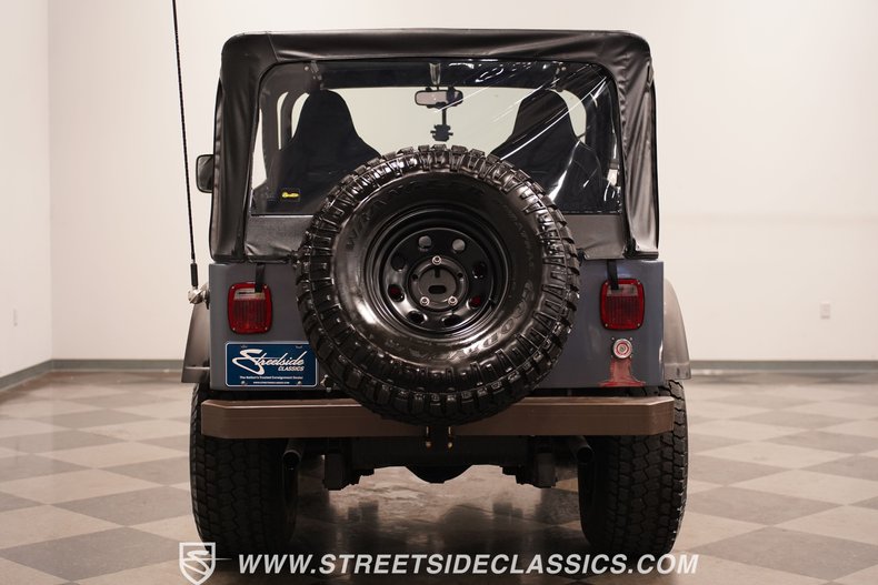 Unknown-Cj5-1974-Gray-Black-17