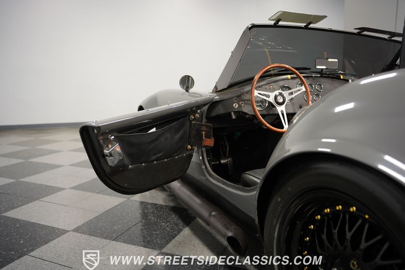 Unknown-Cobra-1964-Gray-Black-38