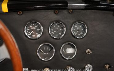 Unknown-Cobra-1964-Gray-Black-41