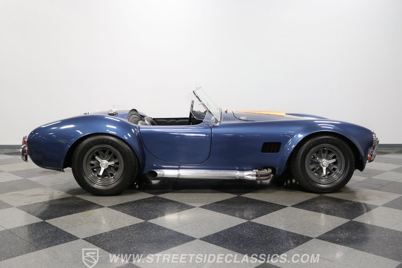 Unknown-Cobra-1965-Blue-Black-31