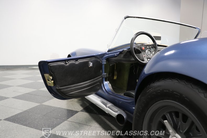 Unknown-Cobra-1965-Blue-Black-44