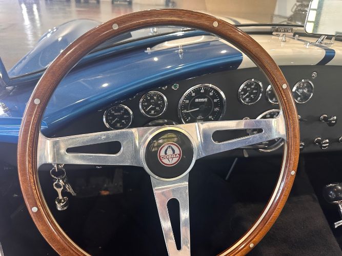 Unknown-Cobra-1965-Blue-Black-Leather-21