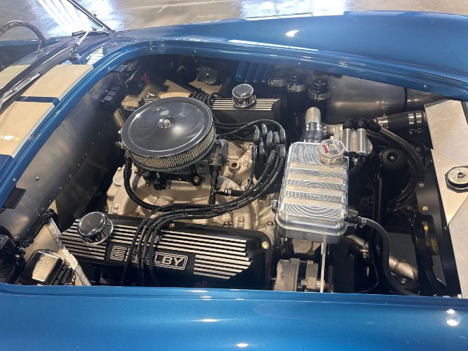 Unknown-Cobra-1965-Blue-Black-Leather-27