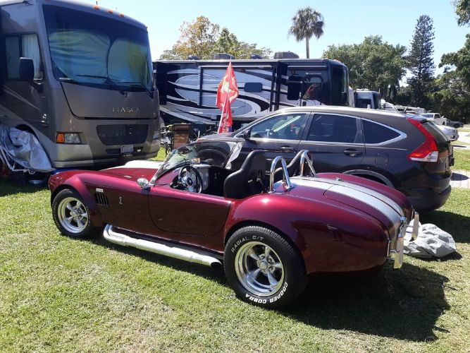 Unknown-Cobra-1965-Burgundy-Black-2