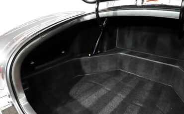 Unknown-Cobra-1965-Grigio-Silverstone-Black-Leather-45