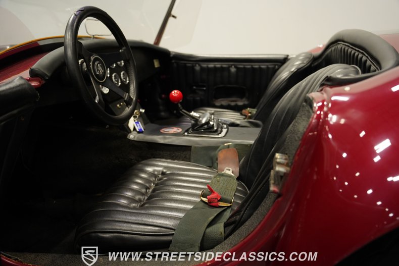 Unknown-Cobra-1965-Maroon-Black-35