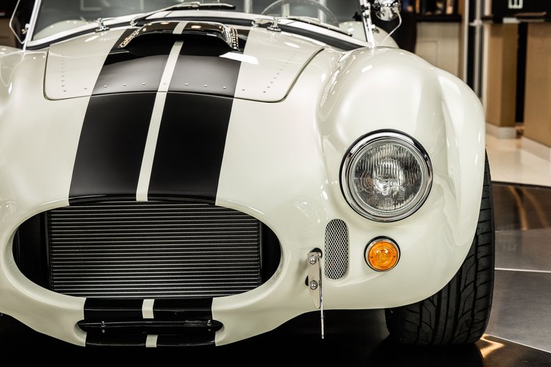 Unknown-Cobra-1965-White-Black-26