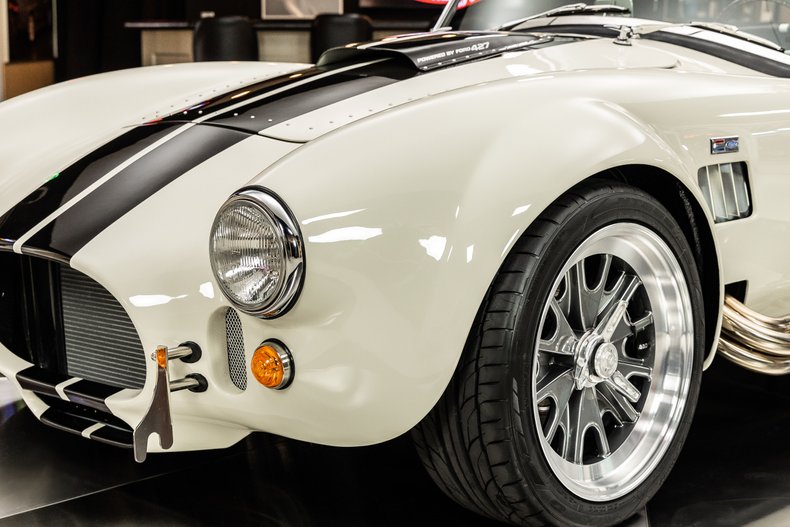 Unknown-Cobra-1965-White-Black-27