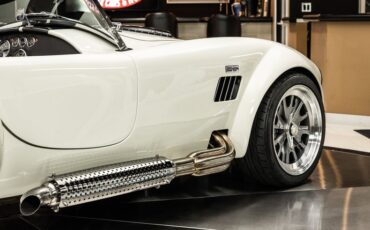 Unknown-Cobra-1965-White-Black-38