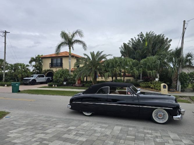 Unknown-Comet-1949-Black-10