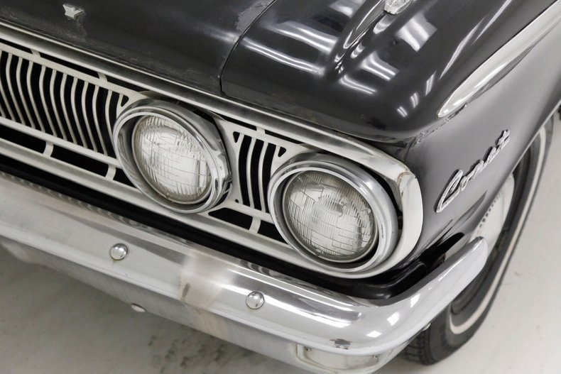Unknown-Comet-1962-Black-Red-10