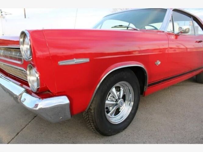 Unknown-Comet-1966-Red-Black-16