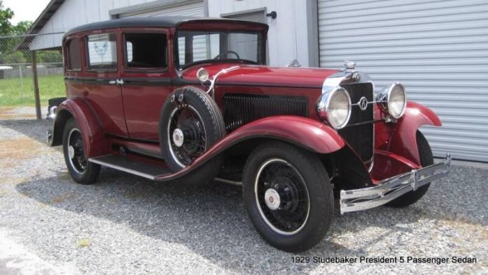 Unknown-Commander-1929-Burgundy-Beige-20