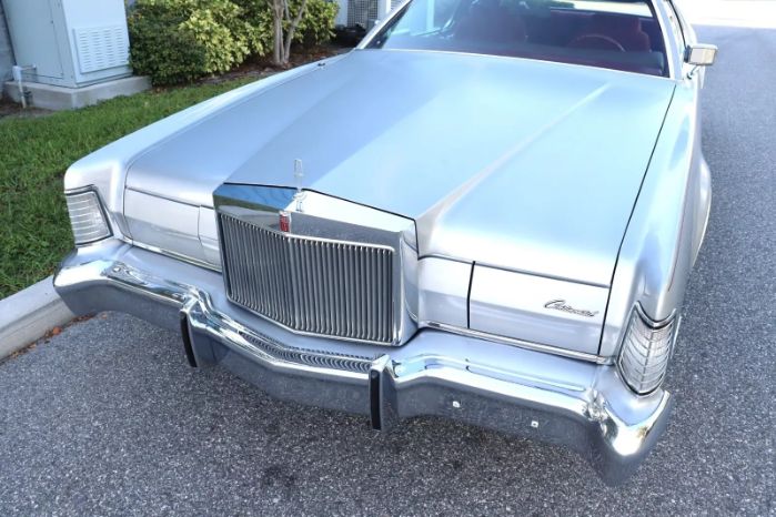 Unknown-Continental-1973-Silver-Red-12