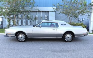 Unknown-Continental-1973-Silver-Red-16