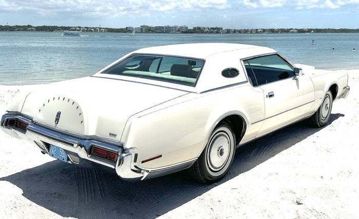 Unknown-Continental-1973-White-13