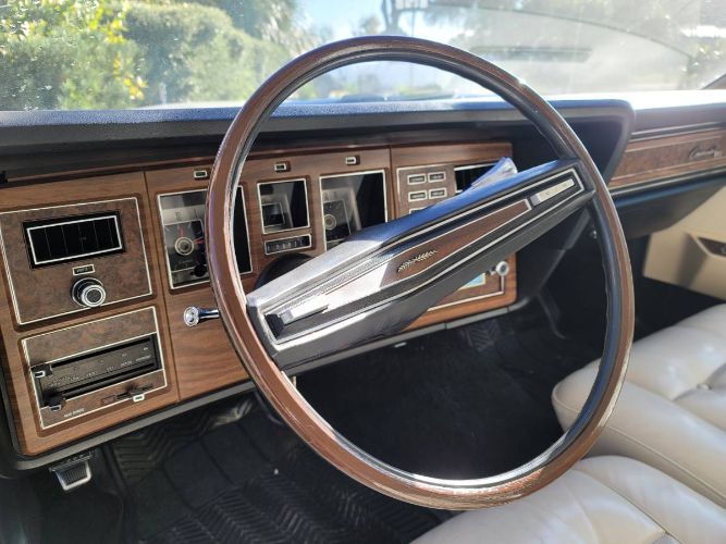 Unknown-Continental-1973-White-2