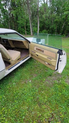 Unknown-Continental-1973-White-2