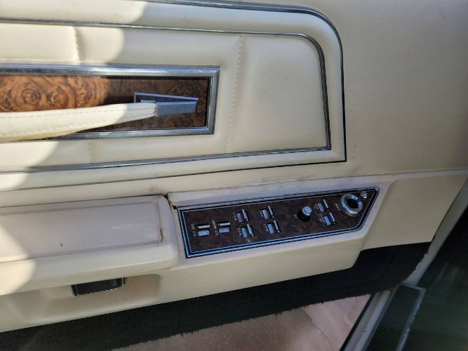 Unknown-Continental-1973-White-8