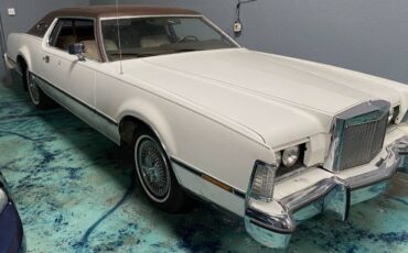 Unknown-Continental-1974-White