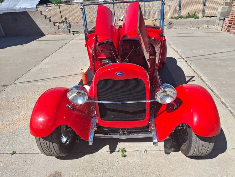 Unknown-Convertible-1929-red-tan-2