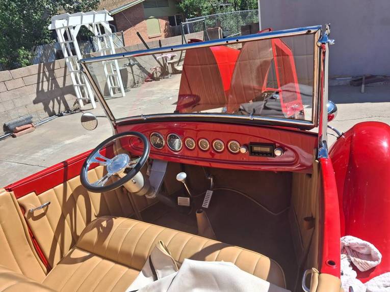 Unknown-Convertible-1929-red-tan-8