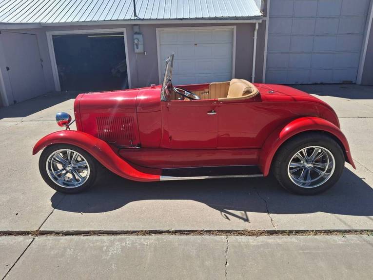 Unknown-Convertible-1929-red-tan