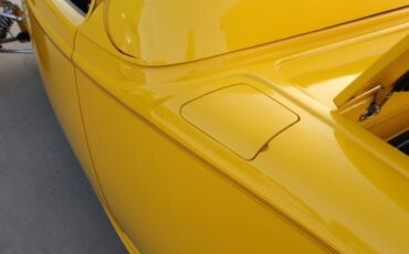 Unknown-Convertible-1932-yellow-gray-18