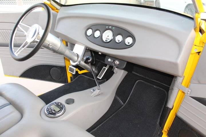 Unknown-Convertible-1932-yellow-gray-2