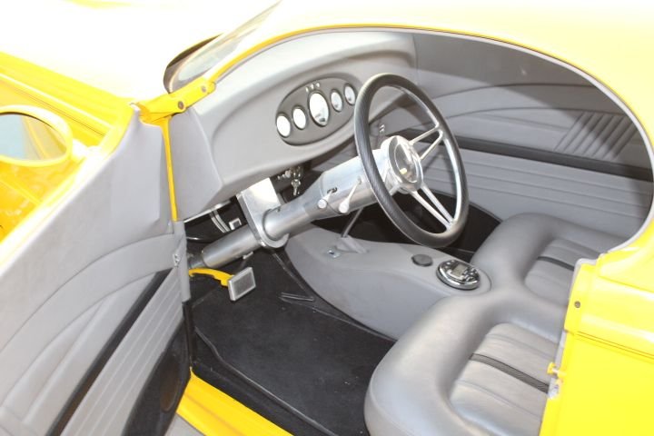 Unknown-Convertible-1932-yellow-gray-20