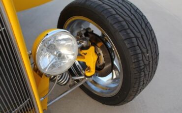 Unknown-Convertible-1932-yellow-gray-28