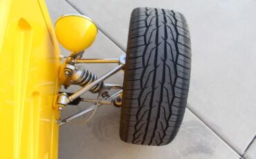 Unknown-Convertible-1932-yellow-gray-35