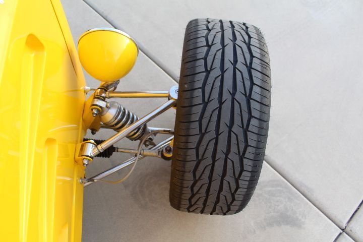 Unknown-Convertible-1932-yellow-gray-35