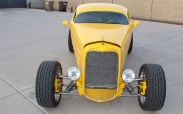 Unknown-Convertible-1932-yellow-gray-6