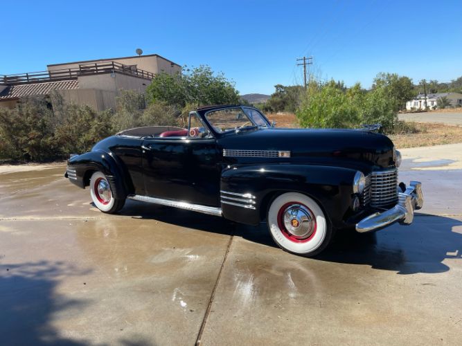Unknown-Convertible-1941-Black-Red-21