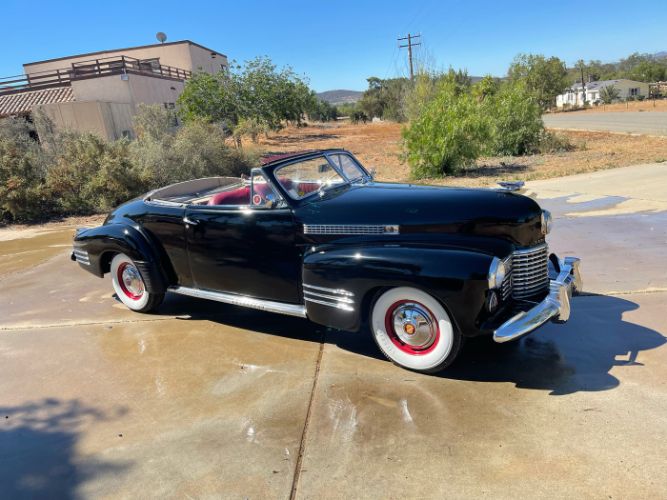 Unknown-Convertible-1941-Black-Red-23