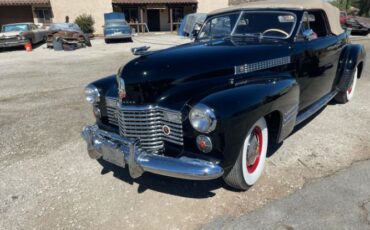 Unknown-Convertible-1941-Black-Red-35