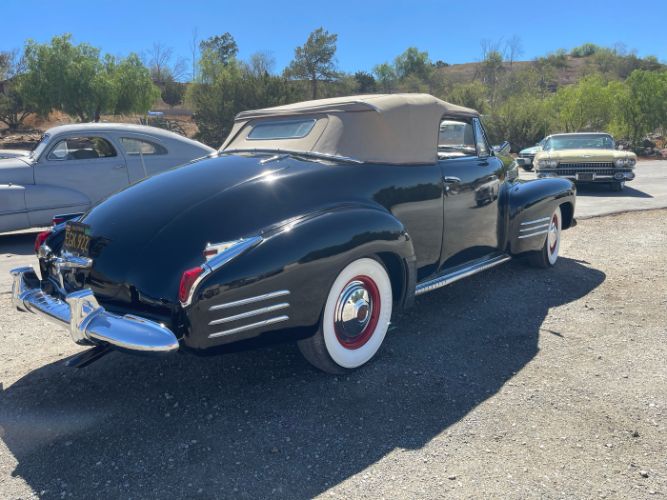 Unknown-Convertible-1941-Black-Red-37