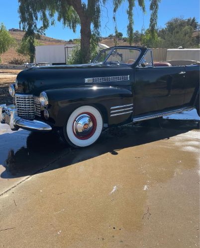 Unknown-Convertible-1941-Black-Red-45