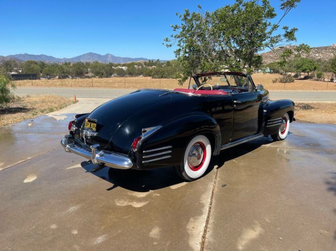 Unknown-Convertible-1941-Black-Red