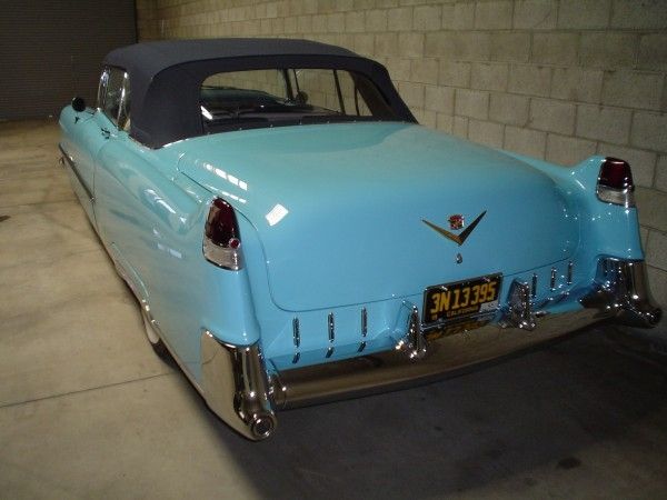 Unknown-Convertible-1955-Robin039s-egg-blue-1