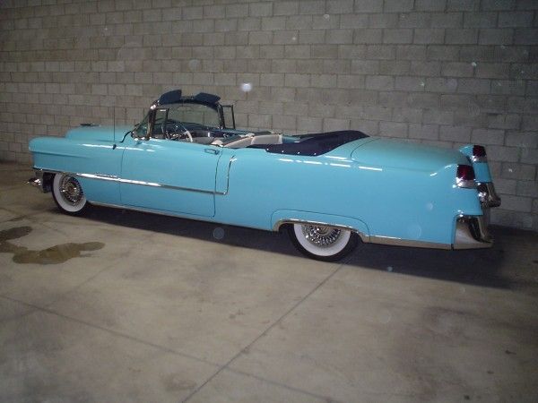 Unknown-Convertible-1955-Robin039s-egg-blue-12